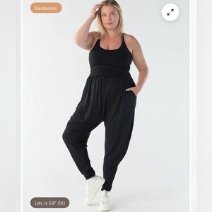Imbodhi Bestselling jumpsuit. This thing is truly miraculous! Size 1x
